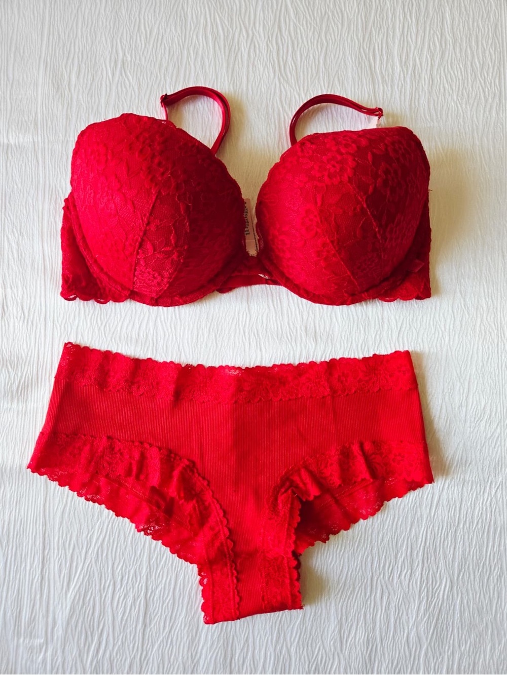 Victoria's Secret Lingerie Sets New ( Bras 36C y panties Size M)